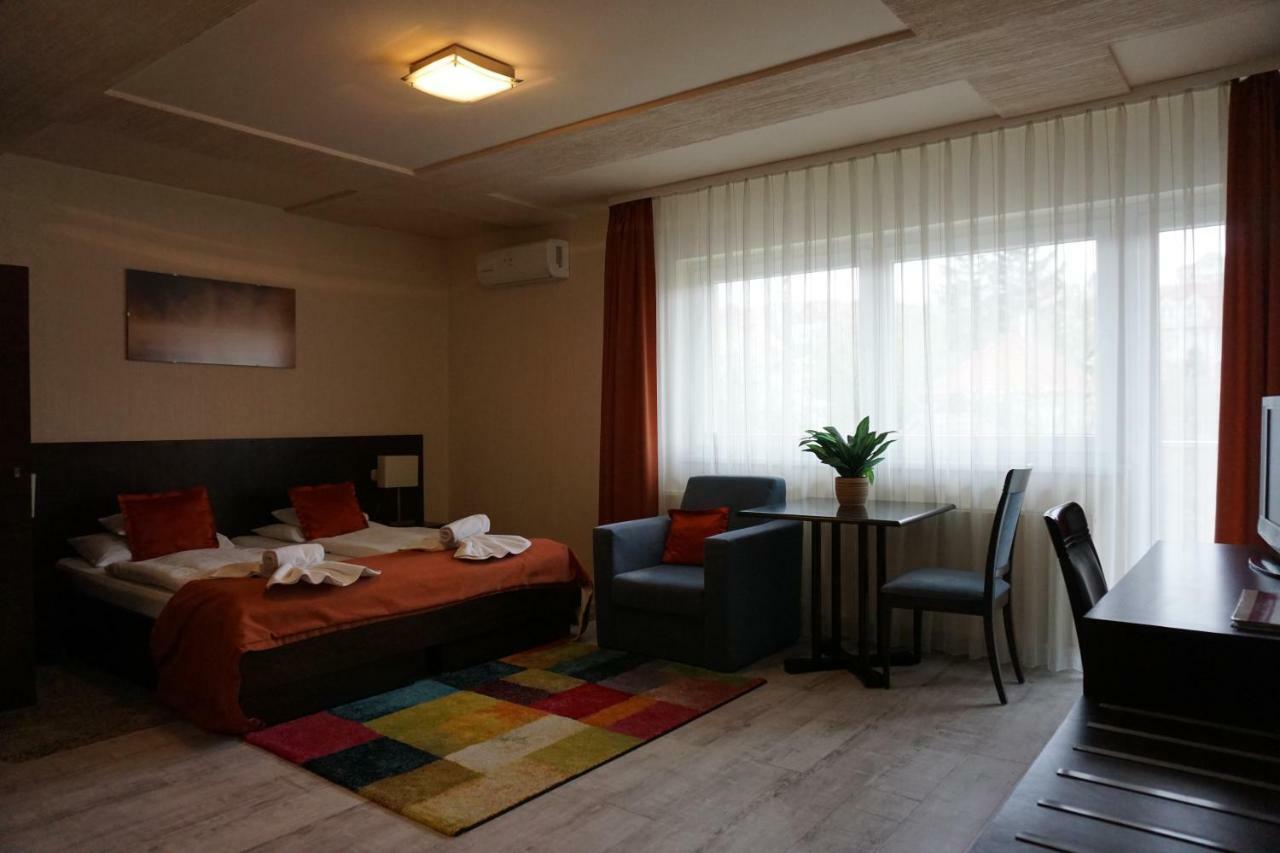 Villa Prestige Хевіз Екстер'єр фото