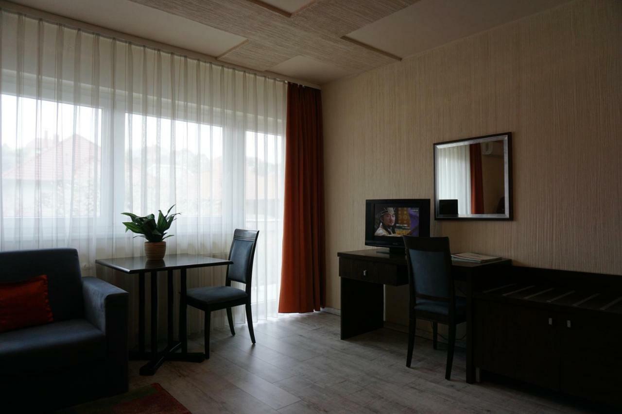 Villa Prestige Хевіз Екстер'єр фото