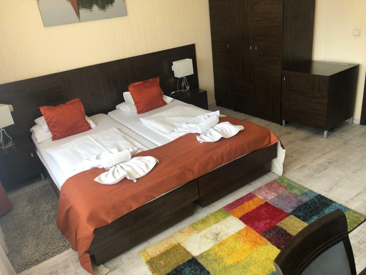 Villa Prestige Хевіз Екстер'єр фото