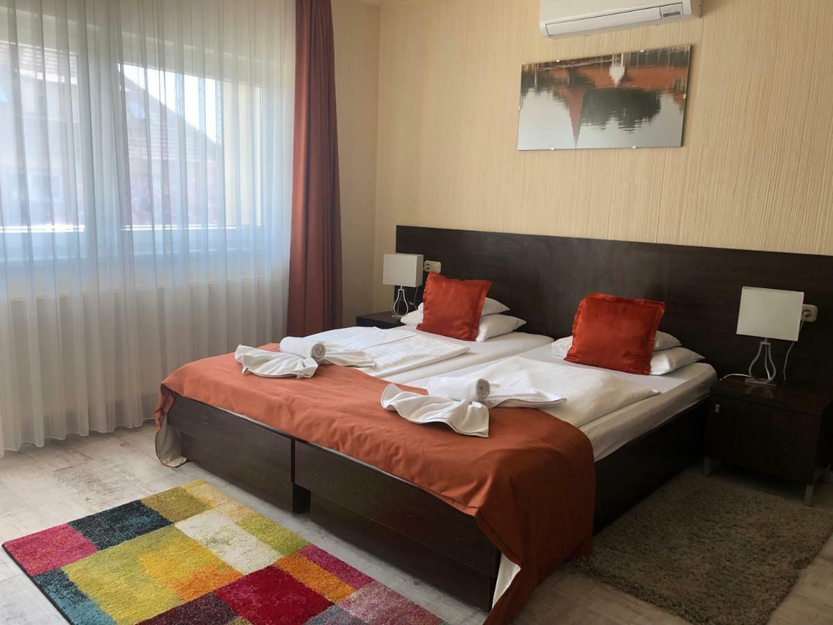 Villa Prestige Хевіз Екстер'єр фото